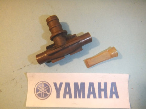 YAMAHA FZS 600 FRAZER CARBURETTOR CARB CENTRE T'PIECE & FILTER 1988 - 2003