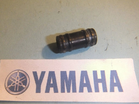 YAMAHA XJ 600 XJ600 DIVERSION CARBURETTOR CARB OUTER JOINT PIPE 1996 - 2002